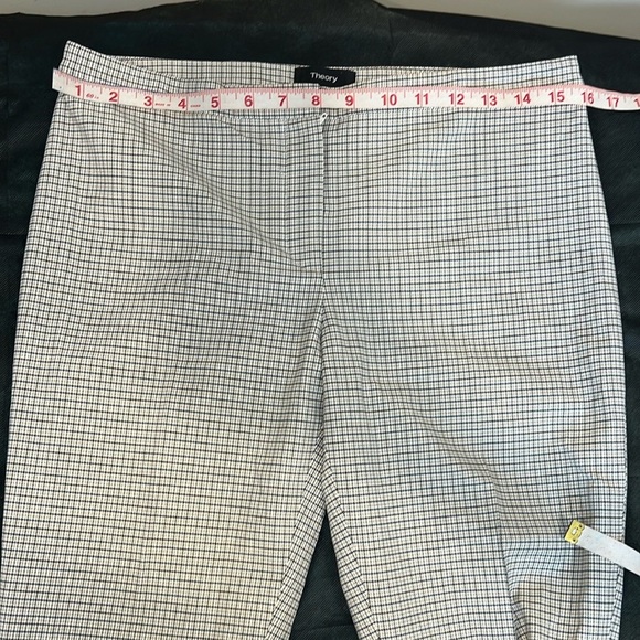 🔥Theory Women’s Checkered Pants🔥 - Picture 8 of 9